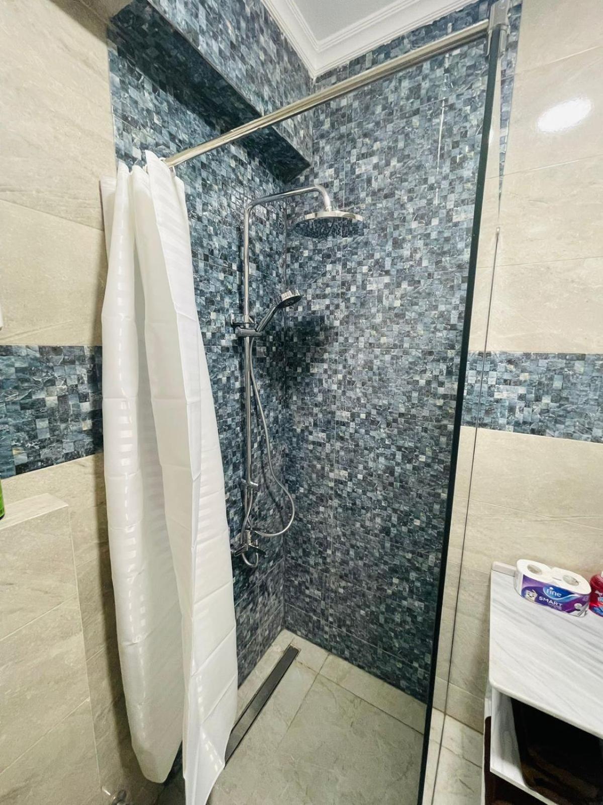 Luxurious One Bedroom Apartmán *